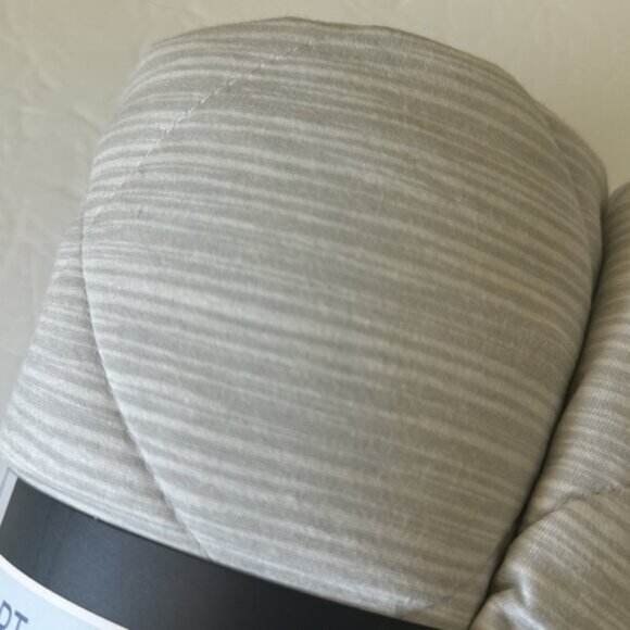 Life Comfort Reversible Cooling Throw Blanket Grey - Picture 6 of 10